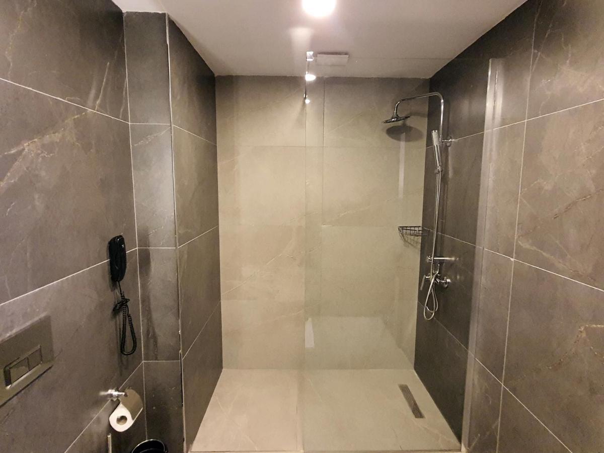 Kizilkaya Business Otel Korfez Екстериор снимка
